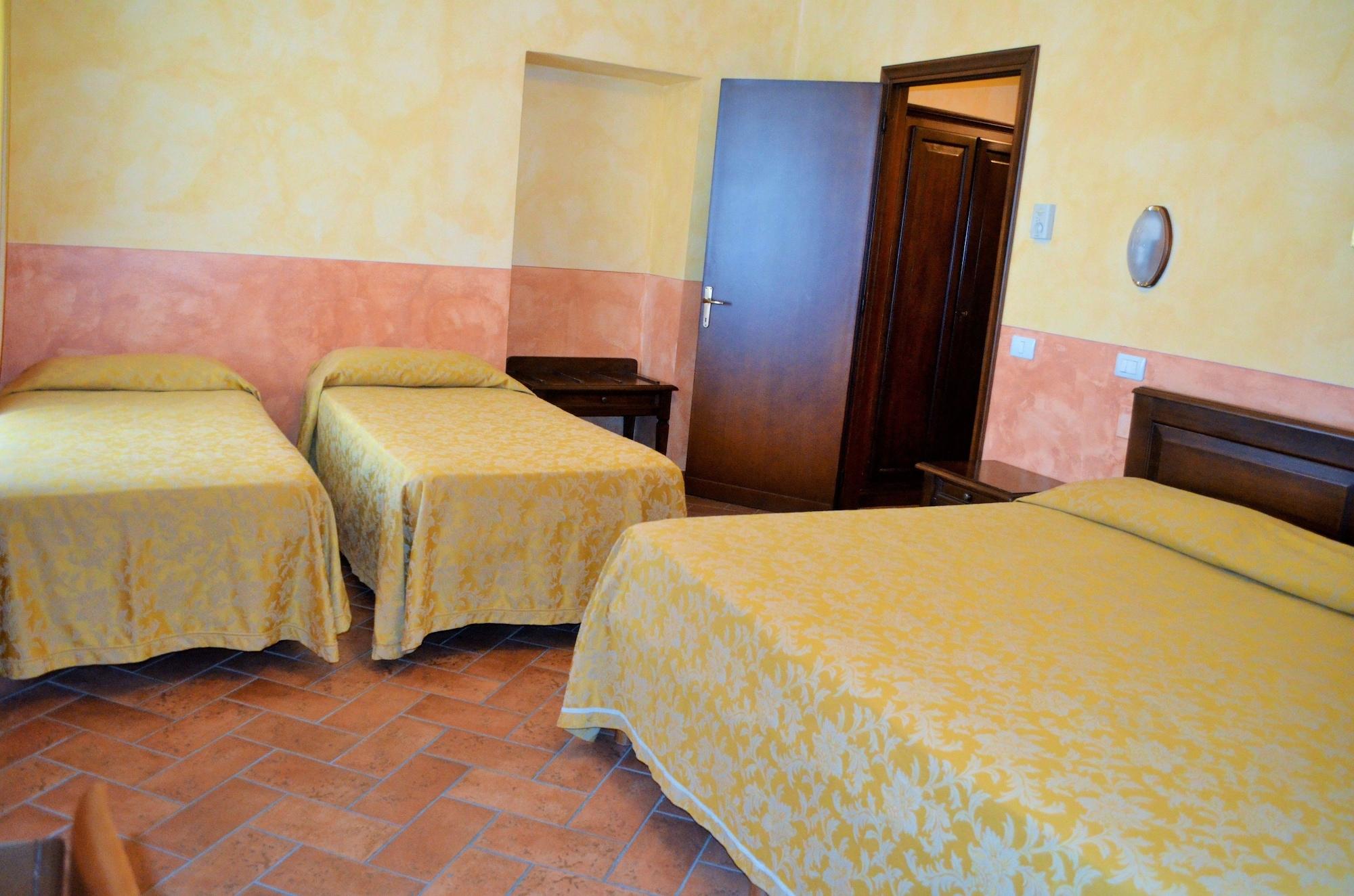 Hotel Oasi Neumann Cortone Extérieur photo