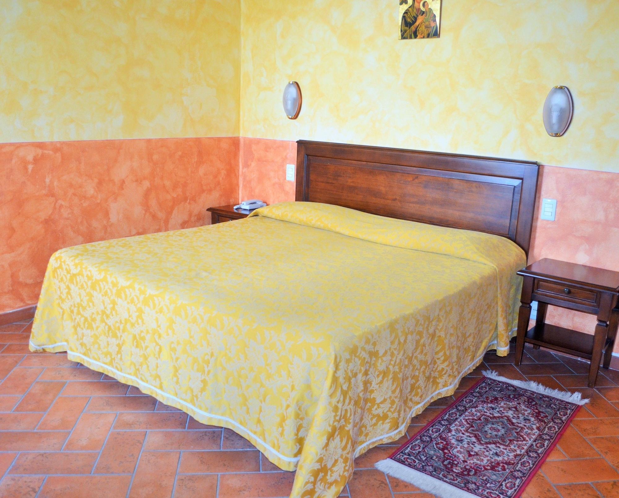 Hotel Oasi Neumann Cortone Extérieur photo